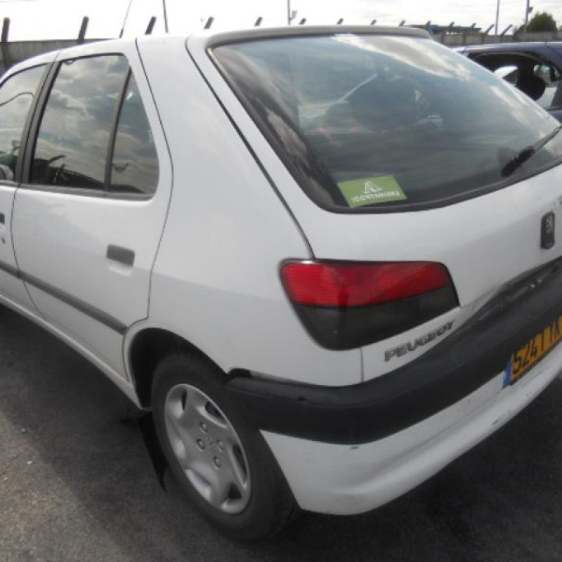 Retroviseur droit PEUGEOT 306 Photo n°7