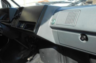 Aile avant droit RENAULT TRAFIC 1