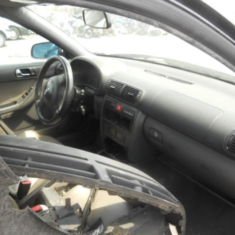 Retroviseur droit AUDI A3 1 Photo n°8