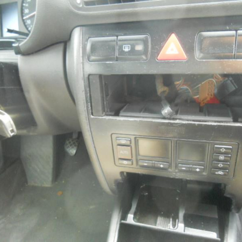 Retroviseur droit AUDI A3 1 Photo n°9
