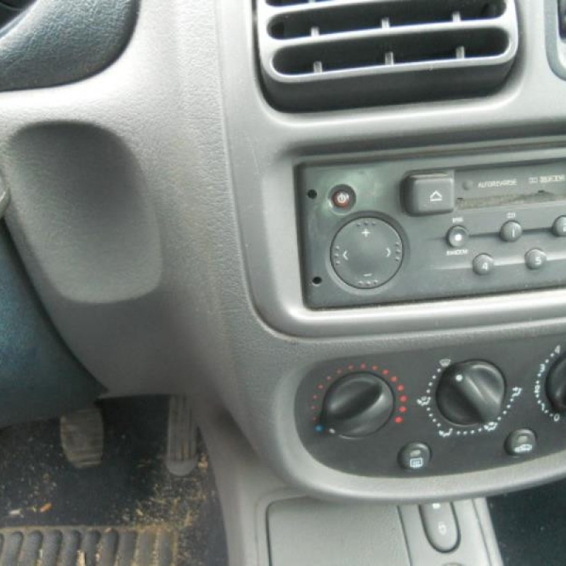 Retroviseur gauche RENAULT CLIO 2 Photo n°9
