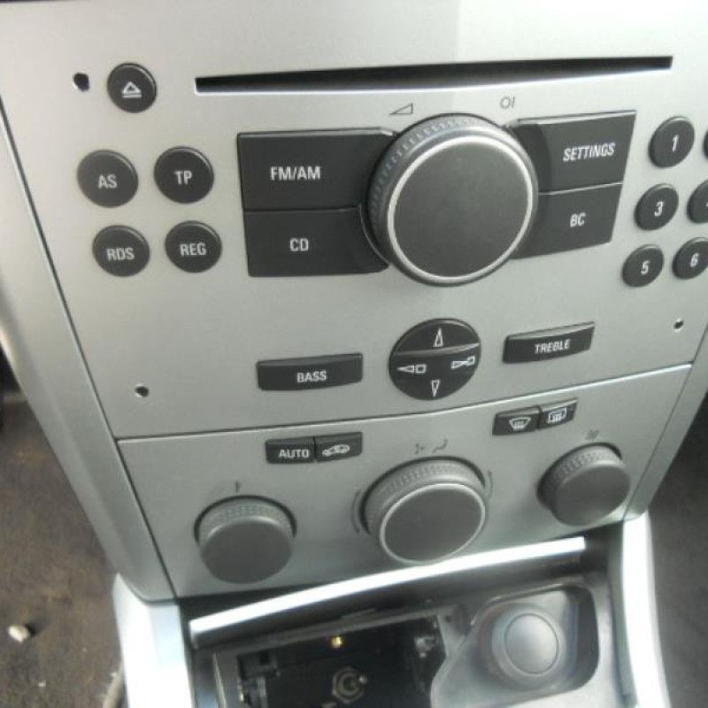 Commande chauffage OPEL ASTRA H Photo n°11