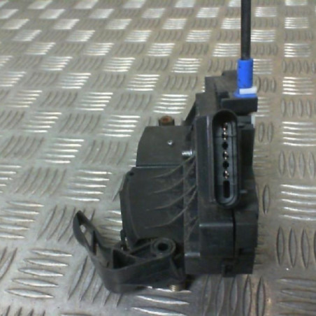 Serrure avant droit FORD FIESTA 6