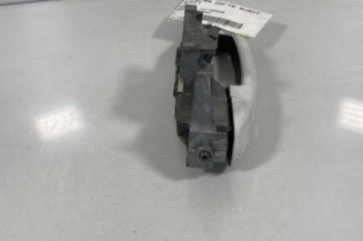 Poignee porte avant droit PEUGEOT 208 1