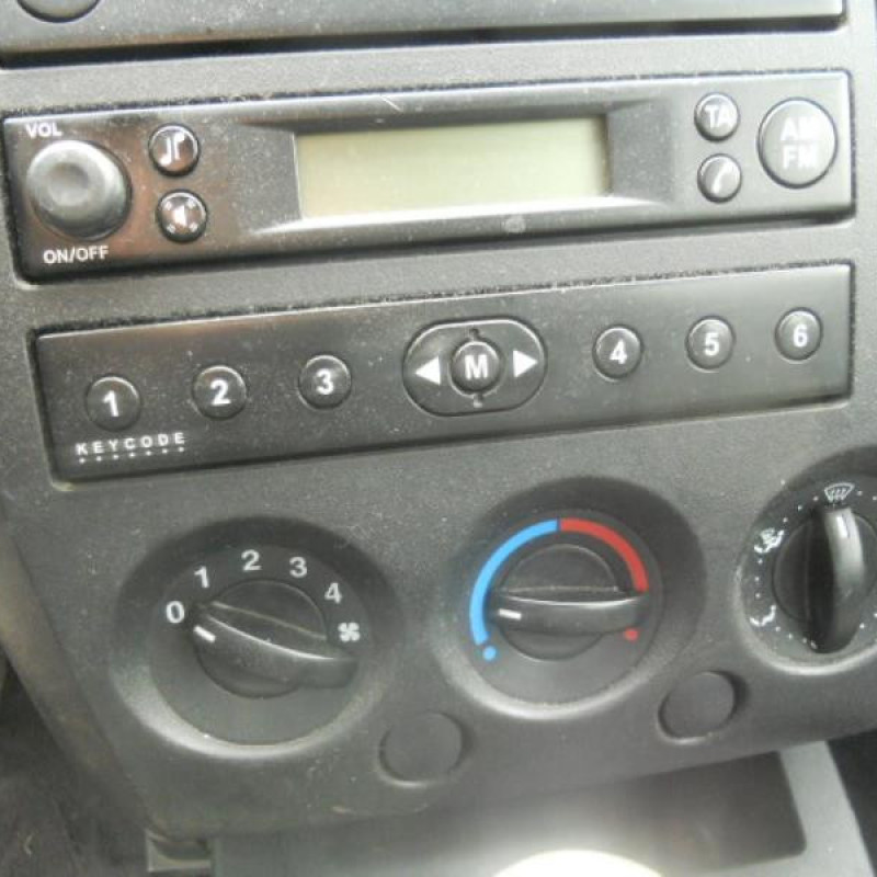 Boite a gants FORD FIESTA 5 Photo n°8