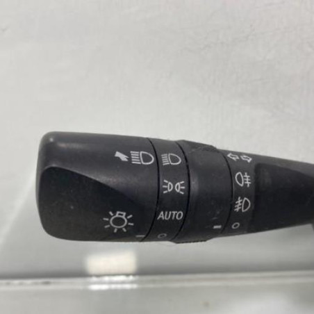 Com (Bloc Contacteur Tournant+Commodo Essuie Glace+Commodo Phare) TOYOTA AURIS 2