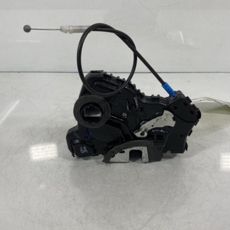 Serrure avant gauche TOYOTA AURIS 2 Photo n°1