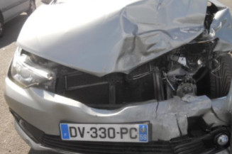 Serrure avant gauche TOYOTA AURIS 2