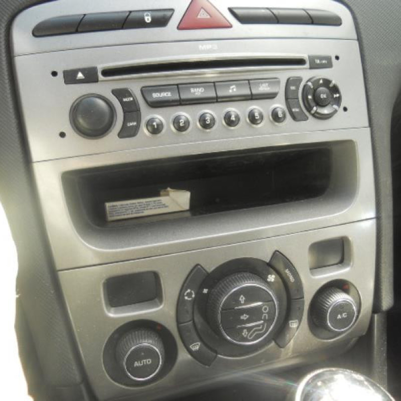 Bouton de warning PEUGEOT 308 1 Photo n°10