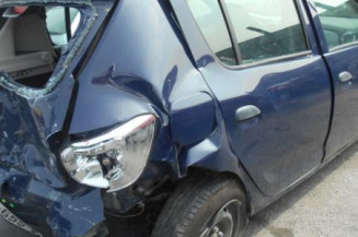 Serrure avant droit DACIA SANDERO 2