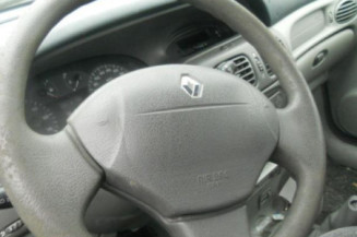 Bras essuie glace avant droit RENAULT SCENIC 1