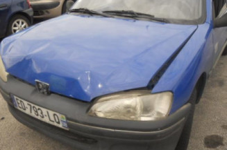 Bras essuie glace avant droit PEUGEOT 106 Photo n°1
