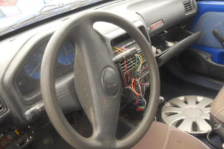 Bras essuie glace avant droit PEUGEOT 106