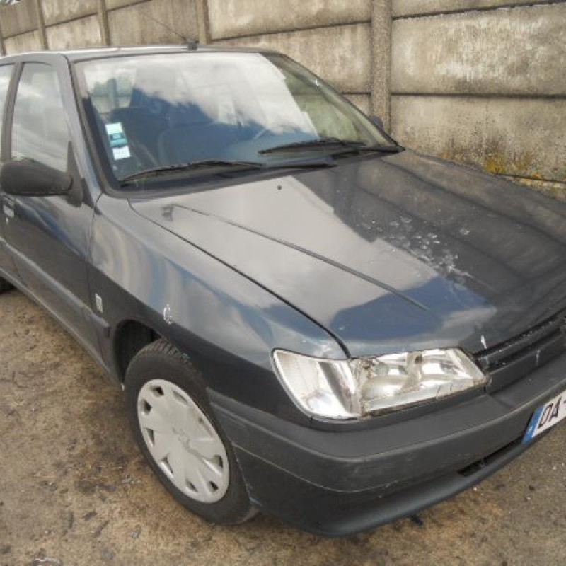 Bras essuie glace avant droit PEUGEOT 306 Photo n°2