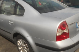 Retroviseur droit VOLKSWAGEN PASSAT 4