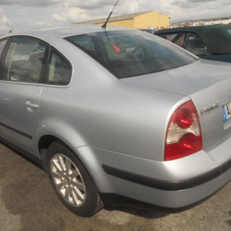 Retroviseur droit VOLKSWAGEN PASSAT 4 Photo n°8