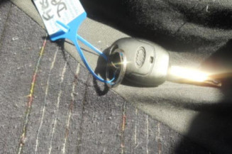 Bras essuie glace avant gauche FORD FIESTA 6