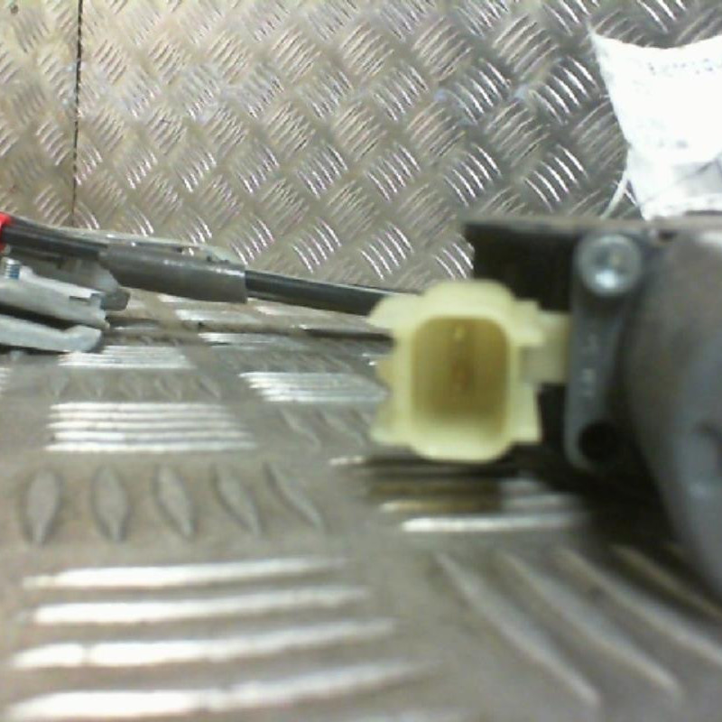 Leve vitre electrique avant droit FORD FIESTA 6 Photo n°2