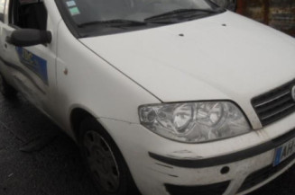 Malle/Hayon arriere FIAT PUNTO 2