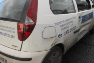 Malle/Hayon arriere FIAT PUNTO 2