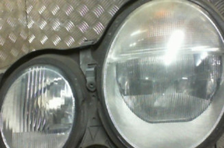 Optique avant principal gauche (feux)(phare) MERCEDES CLASSE E 210
