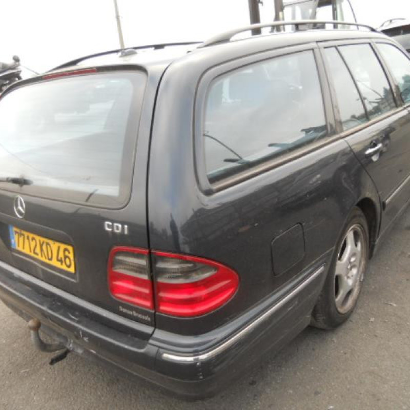 Leve vitre electrique avant gauche MERCEDES CLASSE E 210 Photo n°5