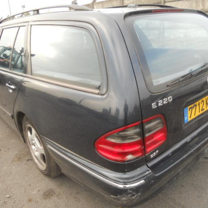 Leve vitre electrique avant gauche MERCEDES CLASSE E 210 Photo n°6