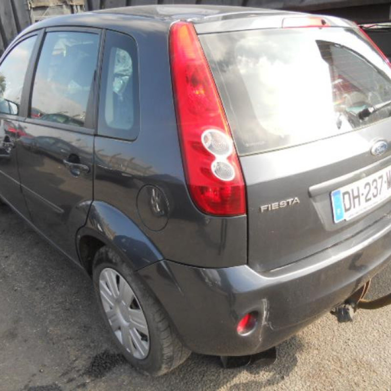 Feu arriere principal droit (feux) FORD FIESTA 5 Photo n°5