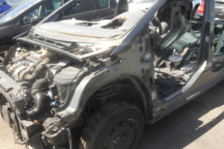 Moteur essuie glace avant gauche PEUGEOT 5008 1