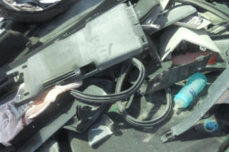 Moteur essuie glace avant gauche PEUGEOT 5008 1