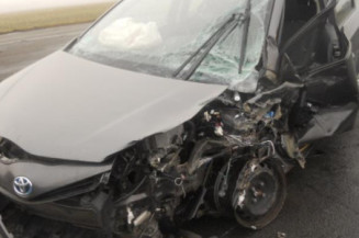 Serrure avant droit TOYOTA YARIS 3