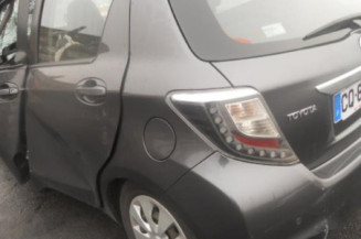 Serrure avant droit TOYOTA YARIS 3