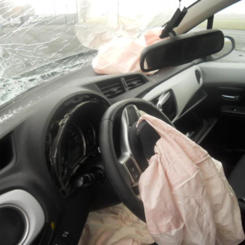 Serrure avant droit TOYOTA YARIS 3 Photo n°9