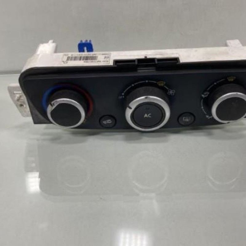 Commande chauffage RENAULT MEGANE 3 Photo n°1