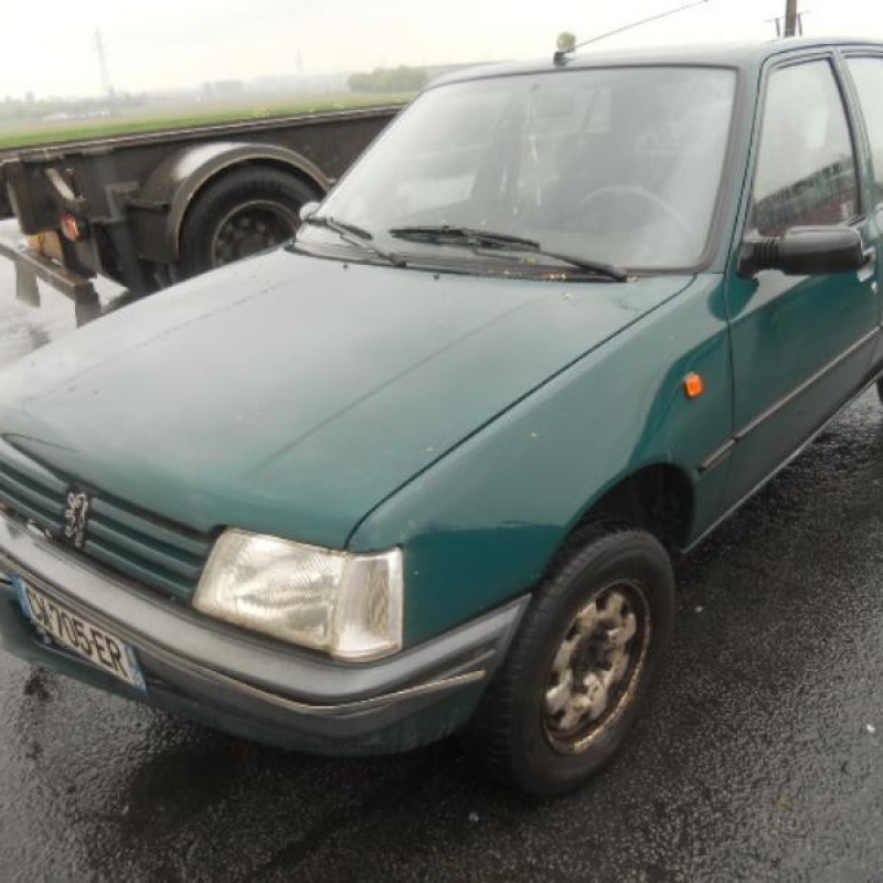 Retroviseur droit PEUGEOT 205 Photo n°1