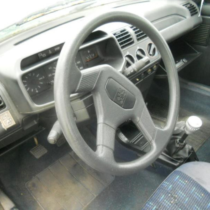 Retroviseur droit PEUGEOT 205 Photo n°5