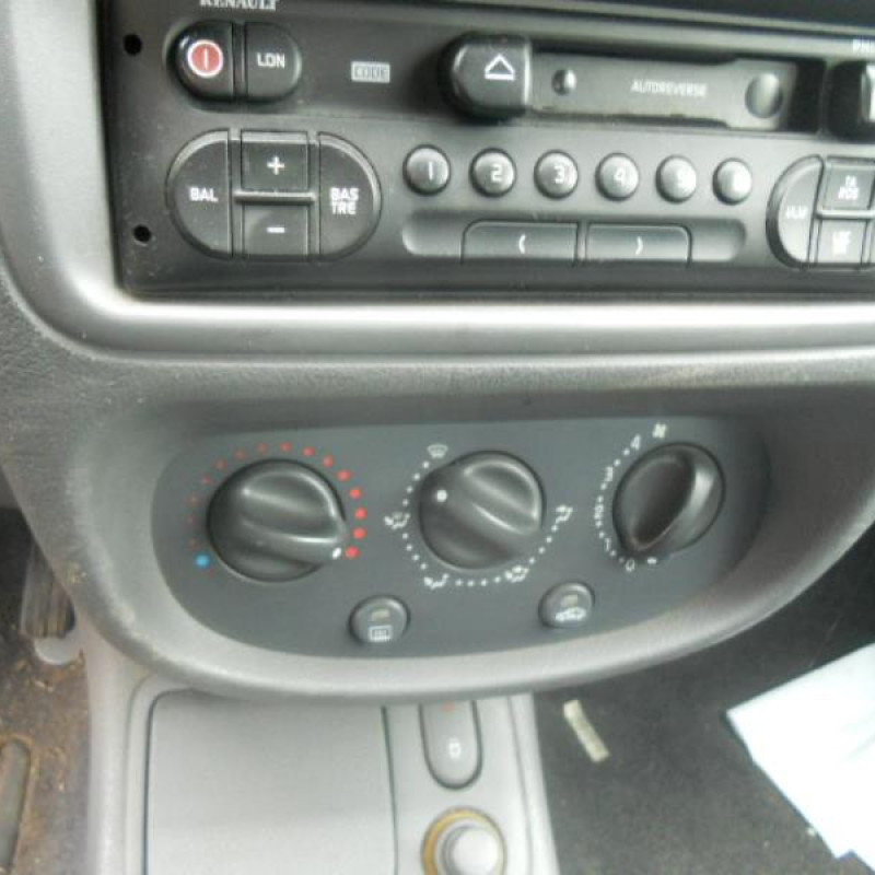 Retroviseur droit RENAULT CLIO 2 Photo n°9