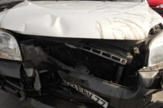 Serrure avant droit KIA SPORTAGE 2