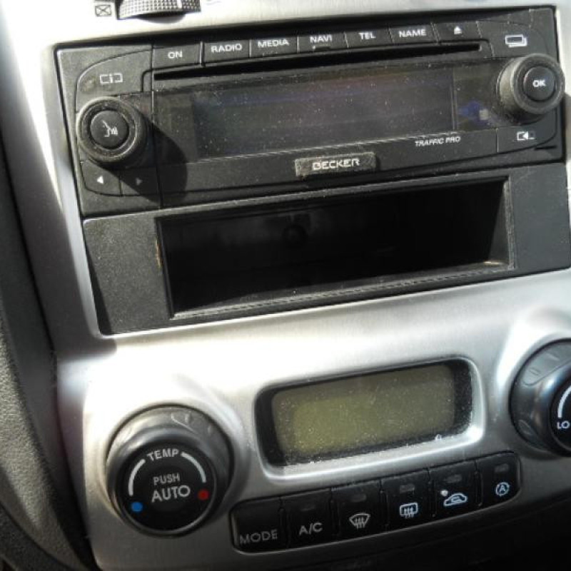 Serrure avant droit KIA SPORTAGE 2 Photo n°10