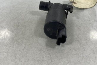 Pompe lave glace avant TOYOTA AYGO 1