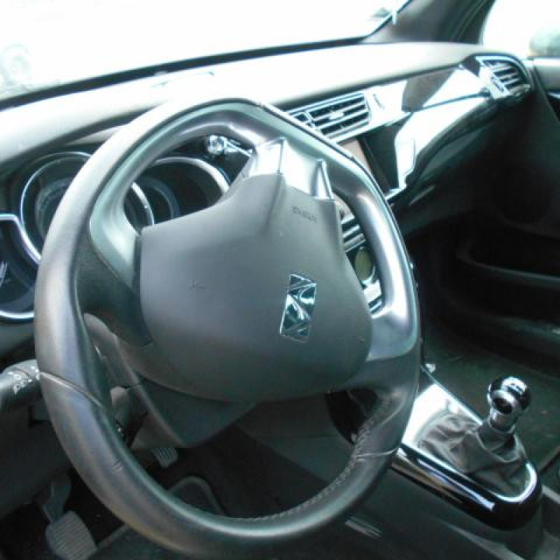 Ceinture arriere droit CITROEN DS3 Photo n°9