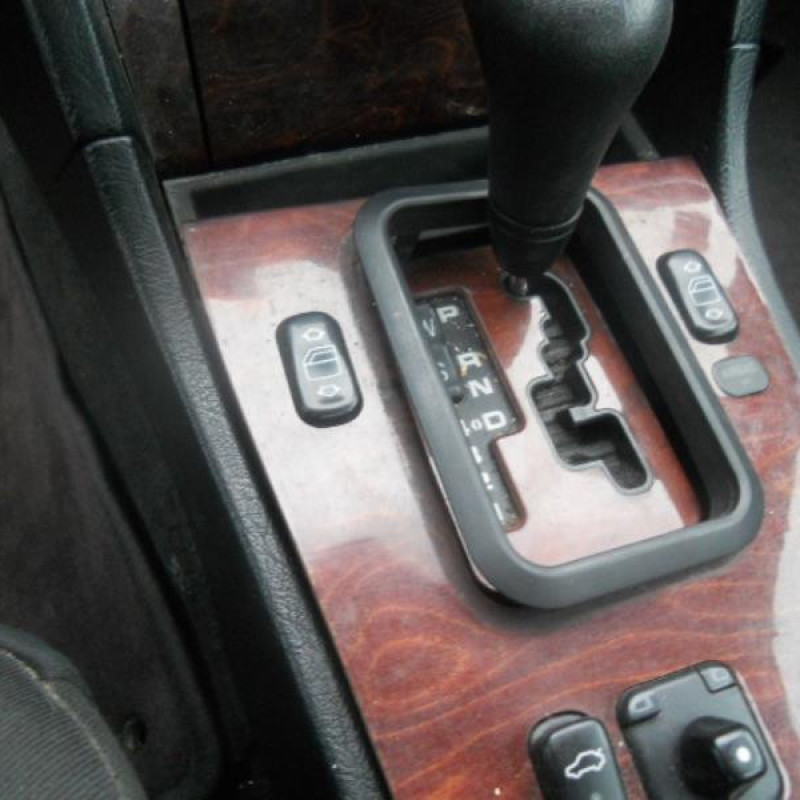 Leve vitre electrique avant droit MERCEDES CLASSE C 202 Photo n°8