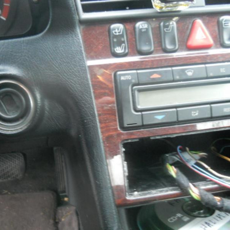 Leve vitre electrique avant droit MERCEDES CLASSE C 202 Photo n°9