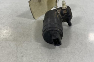 Pompe lave glace avant PEUGEOT BIPPER