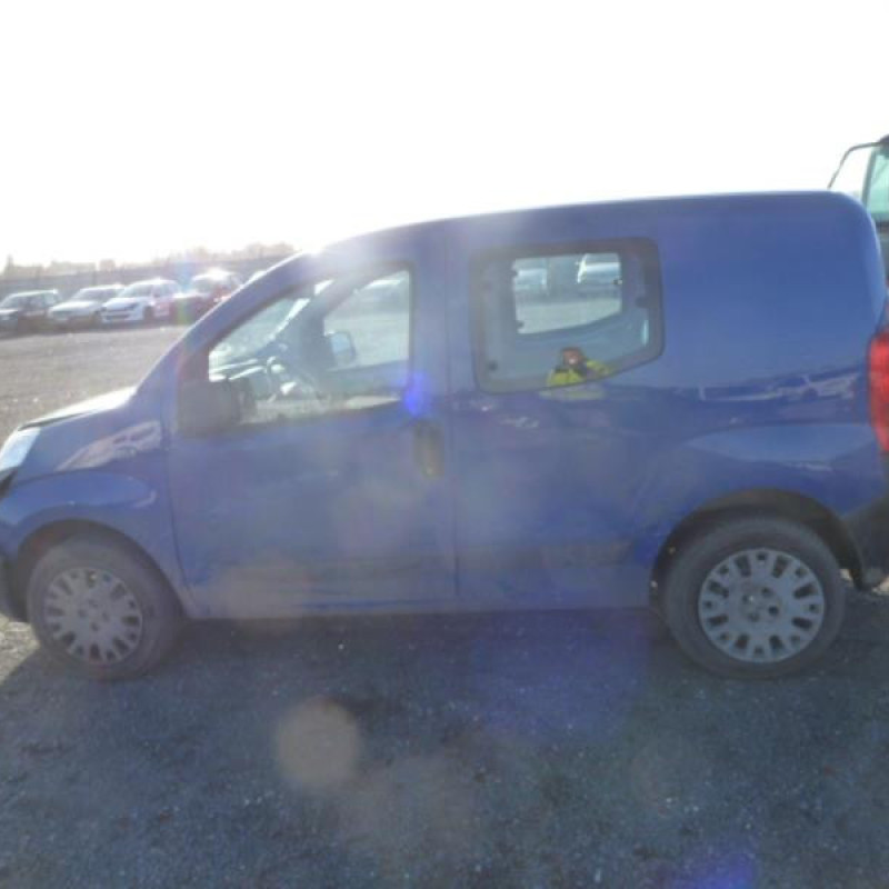 Pompe lave glace avant PEUGEOT BIPPER Photo n°7