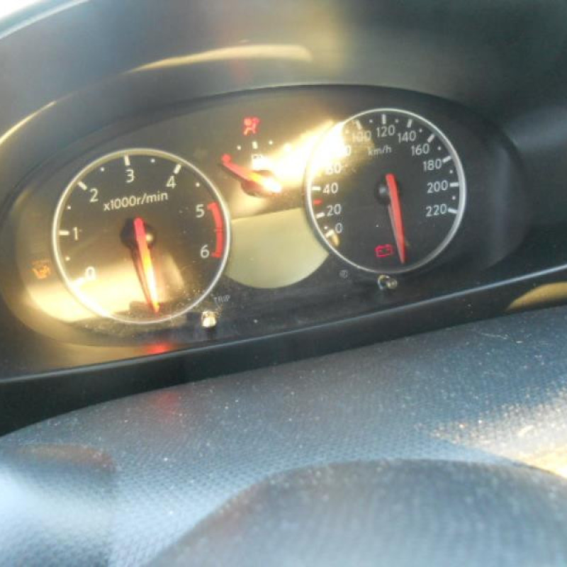 Trappe d'essence NISSAN MICRA 3 Photo n°13