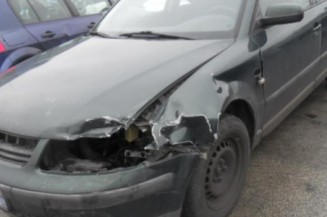 Retroviseur droit VOLKSWAGEN PASSAT 4