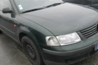Retroviseur droit VOLKSWAGEN PASSAT 4