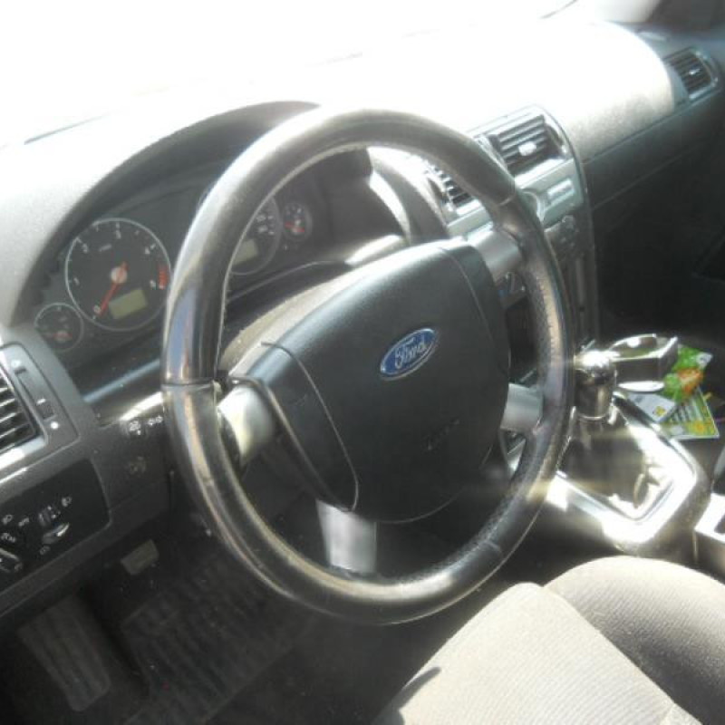 Plage arriere FORD MONDEO 2 Photo n°7