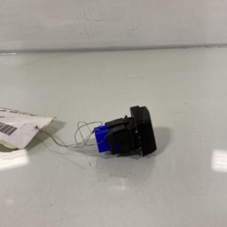 Bouton de warning PEUGEOT 208 1